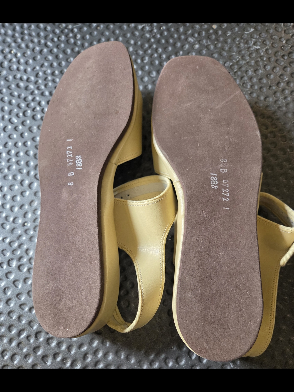 Vintage merry mates By Beacon Women's Cream Slingback Sandals with Buckle Detail - Picture 6 of 6